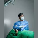 Resultados sustentáveis em cirurgia plástica segundo a visão de Milton Seigi Hayashi.