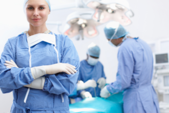 Bolsas de residência médica ganham força e redefinem a formação em saúde na Bahia