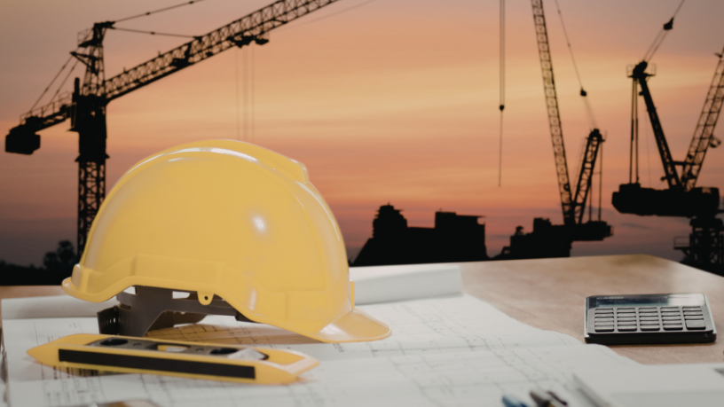 A importância da segurança no canteiro de obras ganha ainda mais relevância quando Diego Borges reforça que planejamento, treinamento e fiscalização são decisivos para o êxito do projeto.